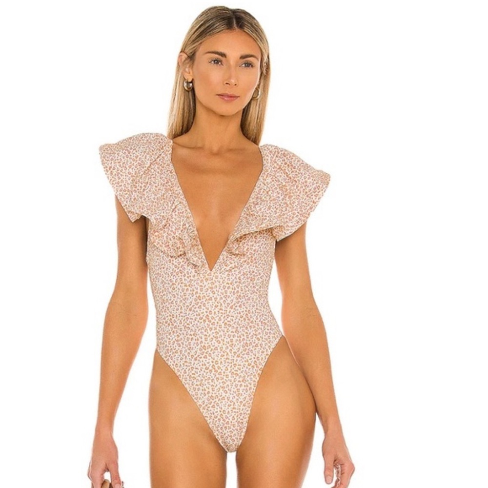 🌸 Tularosa Ruffle One-Piece Swimsuit – Size S